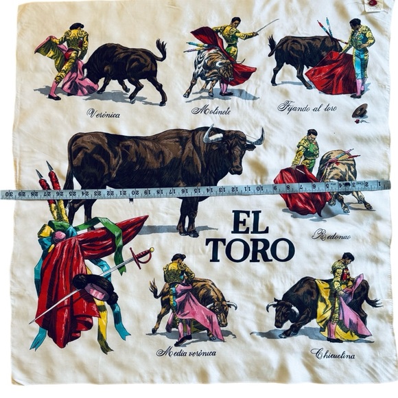 Beautiful VINTAGE Bullfighting Spanish Matador Scarf - Picture 3 of 8